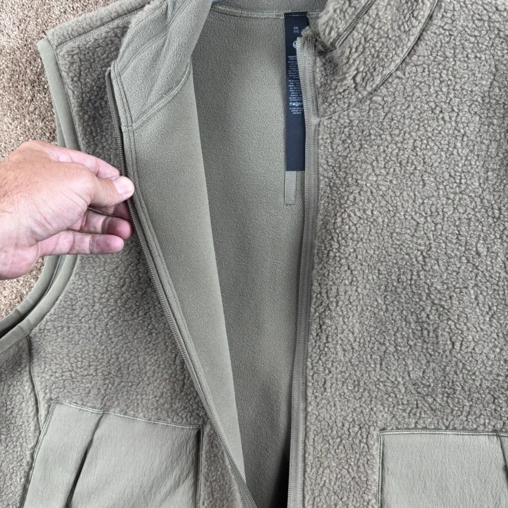 Lululemon High Pile Fleece Vest XXL Fawn Beige LM3FAQS Relaxed Fit New